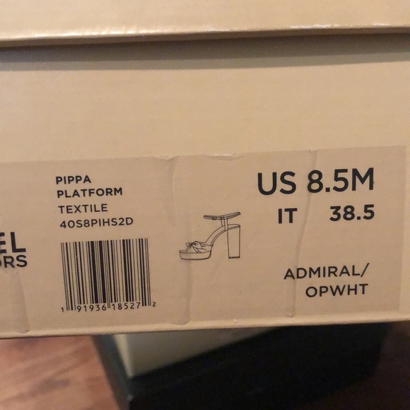 NWT Michael Michael Kors Pippa Platform - Picture 6 of 6